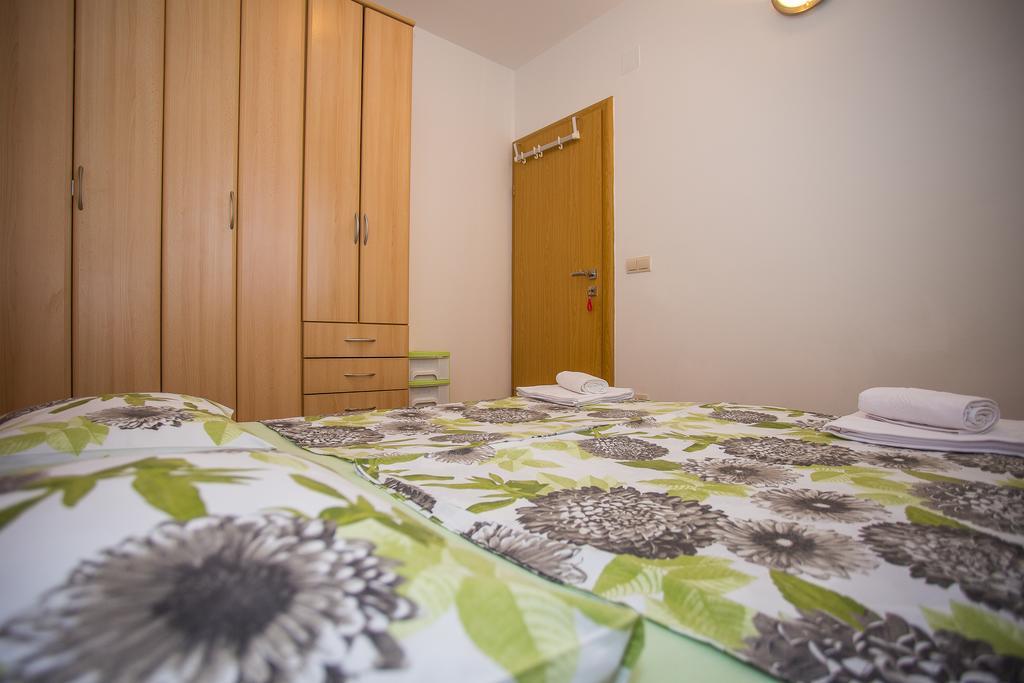 Apartments Mira Kaštela المظهر الخارجي الصورة