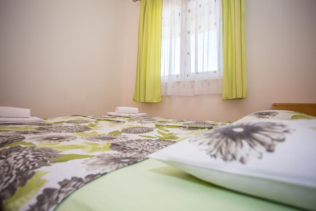 Apartments Mira Kaštela المظهر الخارجي الصورة